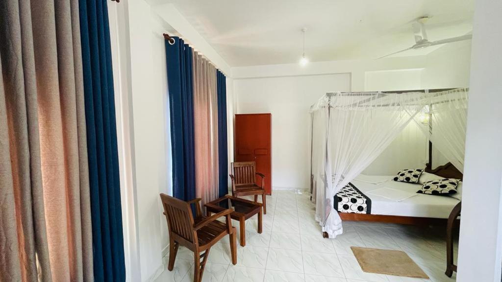 Sunny Mood Guest House Unawatuna Exterior foto